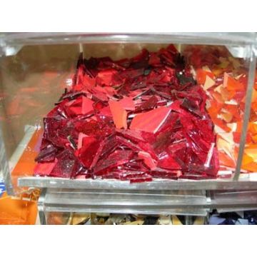 300 gr glasmozaiek rood tinten
