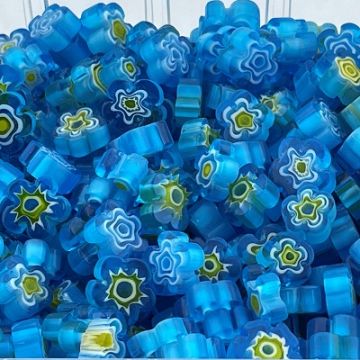 zeeblauwe bloemvormige millefiori mix 